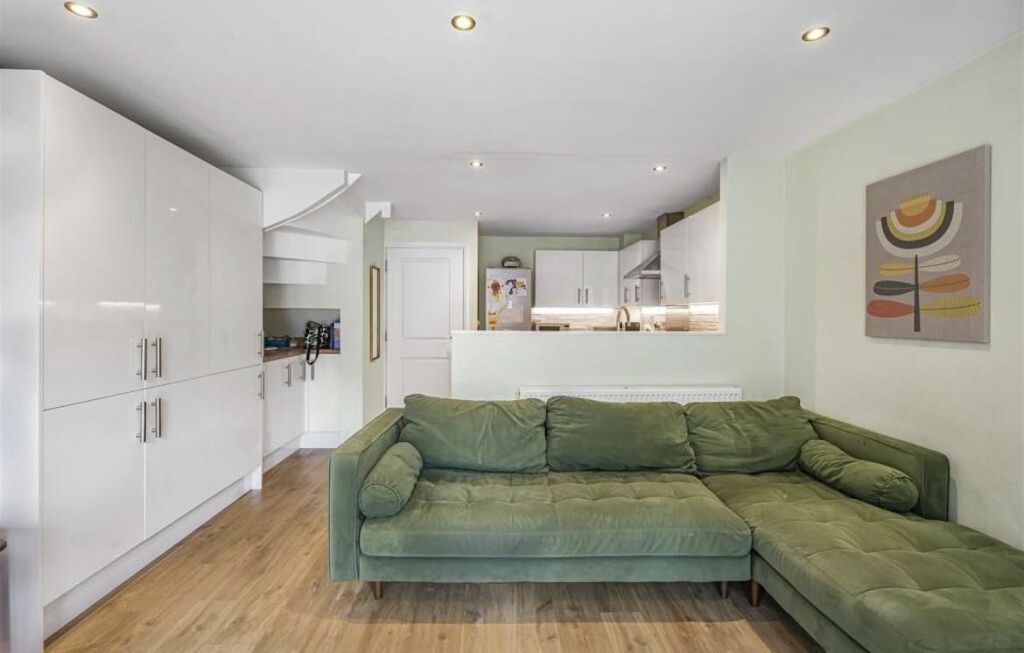 Property photo 1 of 26 Thumbnail_Image20.Jpg