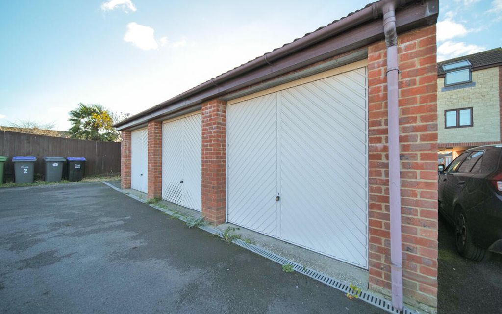 Property photo 2 of 14 P1065897.Jpg