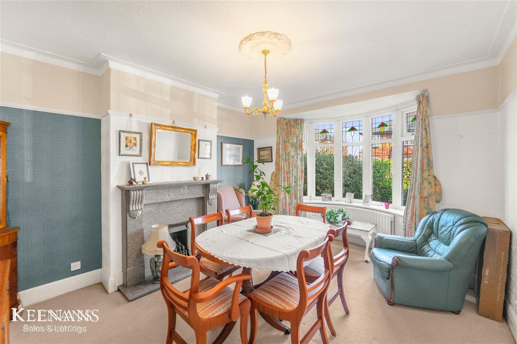 Property photo 2 of 39 Hopwood Personal1.Jpg