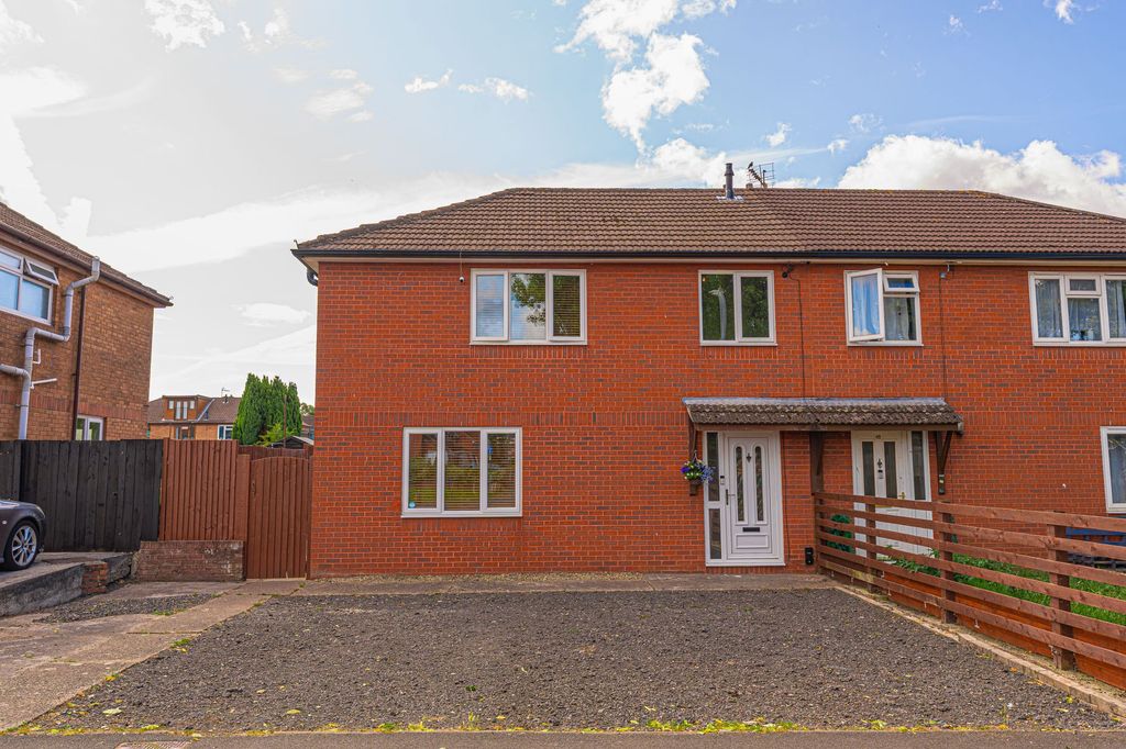 Property photo 1 of 35