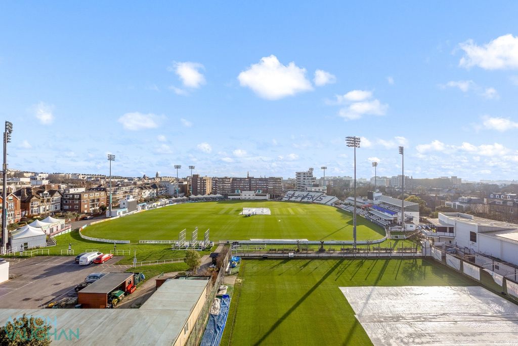 Property photo 2 of 10 4941081