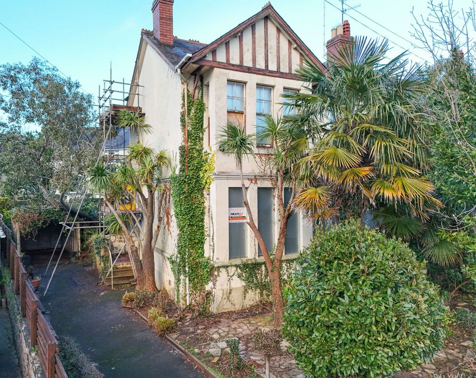 Property photo 1 of 14