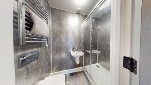 Property photo 2 of 8 8408694.Jpg