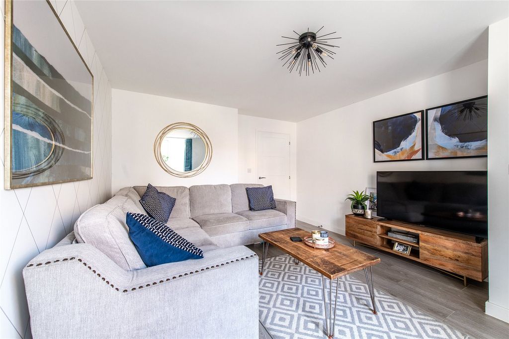 Property photo 2 of 30 Picture No. 03