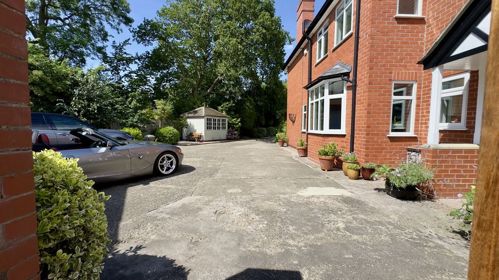 Property photo 1 of 49