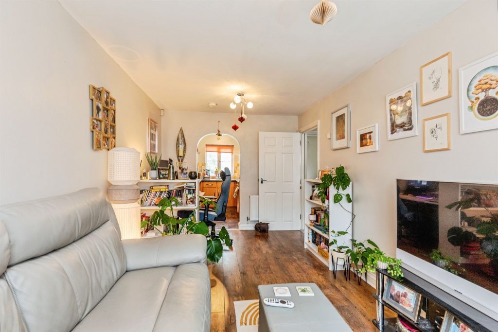 Property photo 3 of 17