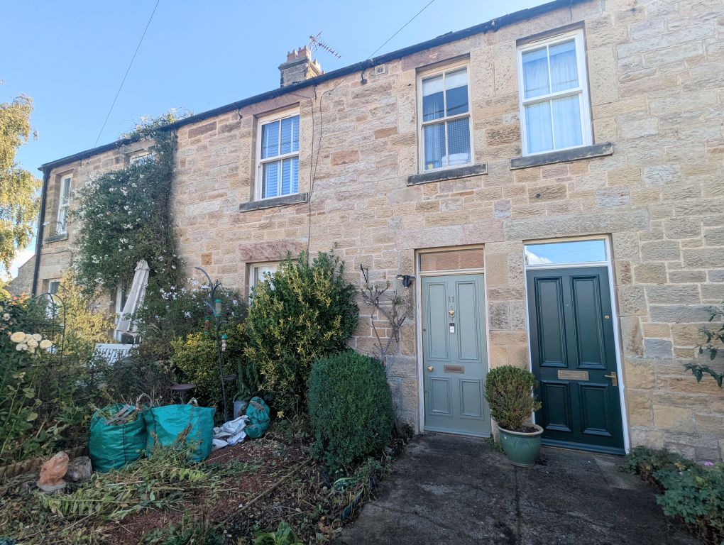 Property photo 1 of 12
