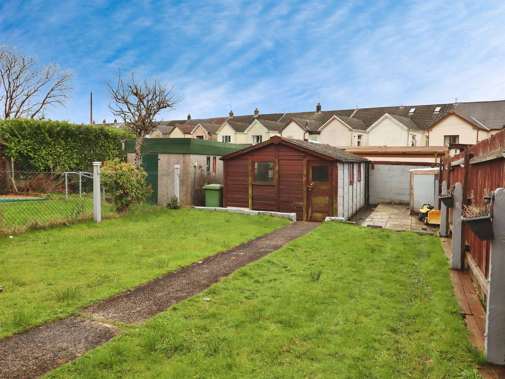 Property photo 2 of 14