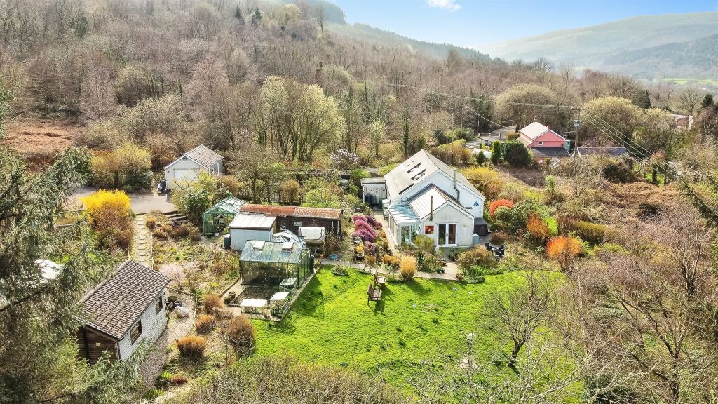 Property photo 1 of 24