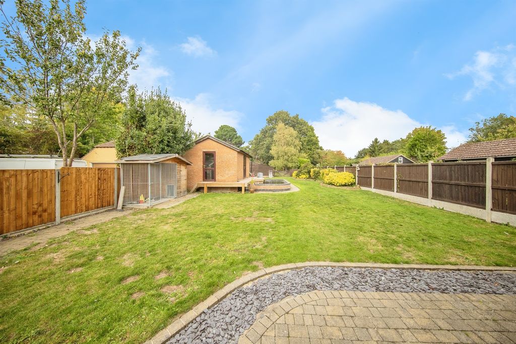 Property photo 2 of 23