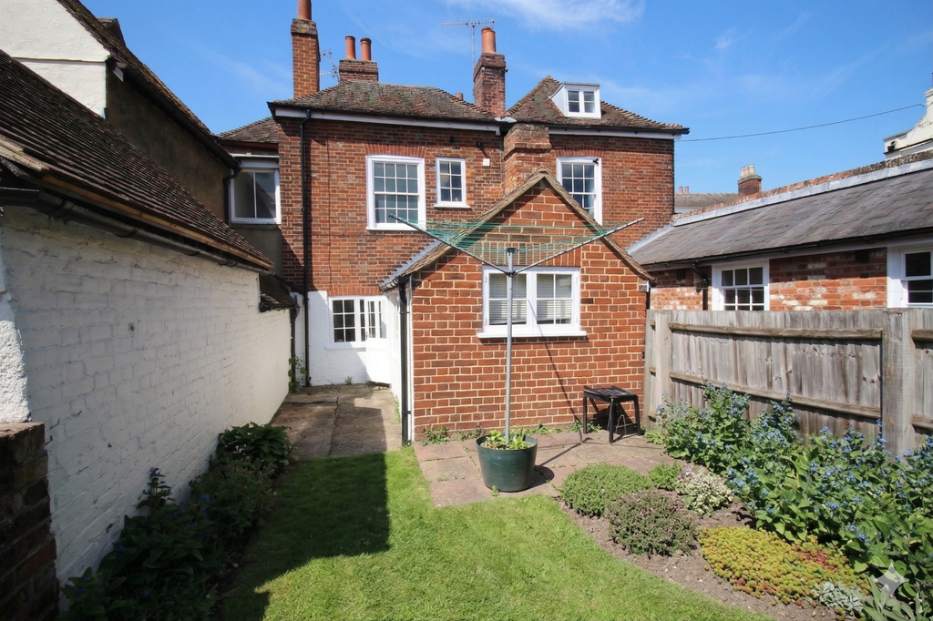 Property photo 1 of 9 Canterbury, Ct1