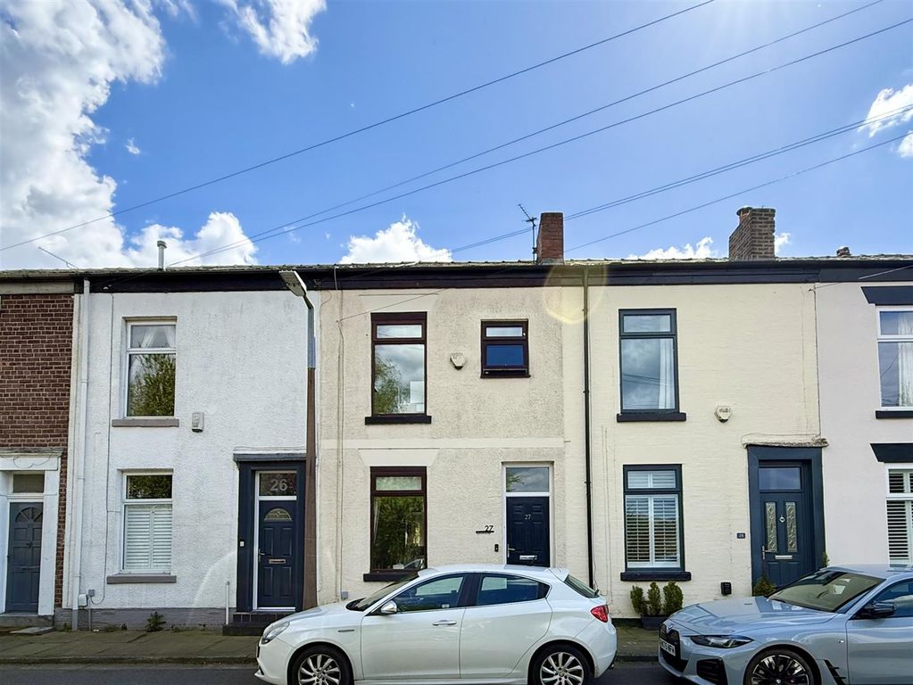 Property photo 1 of 27