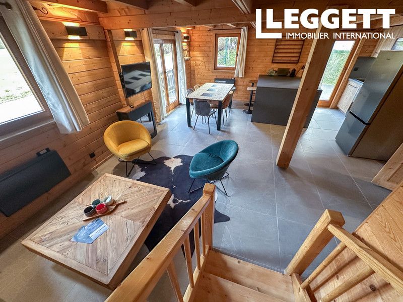 Property photo 3 of 10