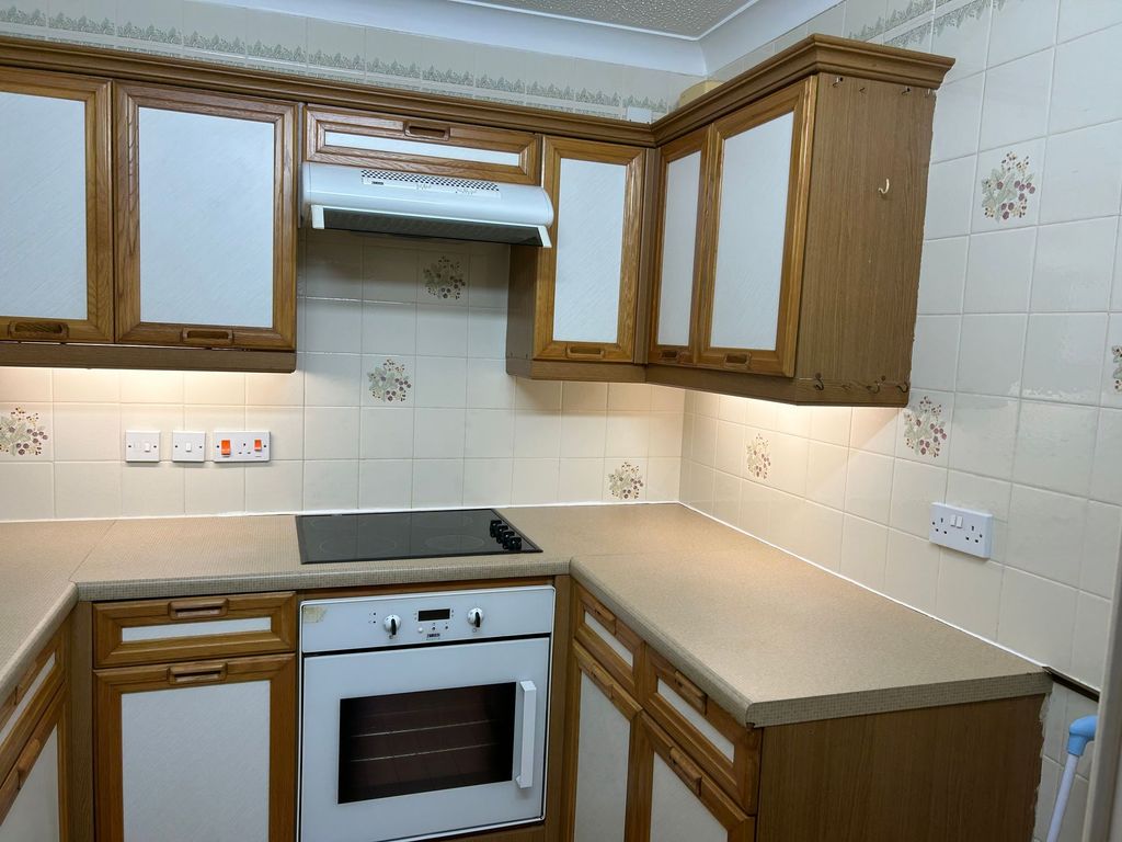 Property photo 3 of 8