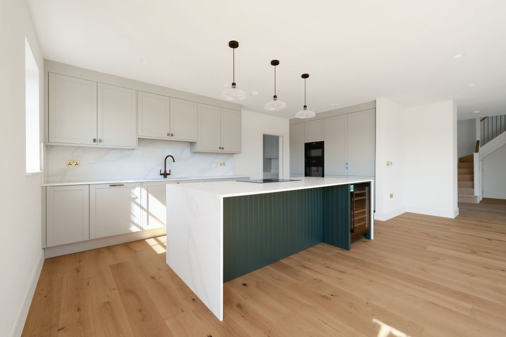Property photo 2 of 14 Picture No. 03