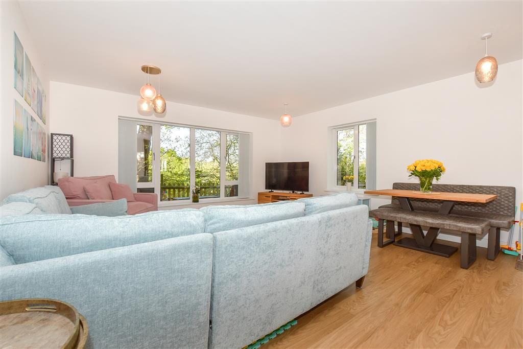 Property photo 3 of 13 Lounge/Dining Area