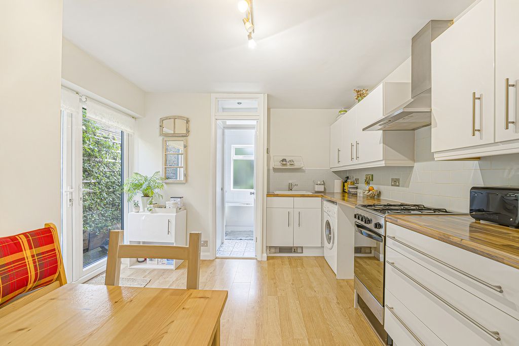 Property photo 3 of 9