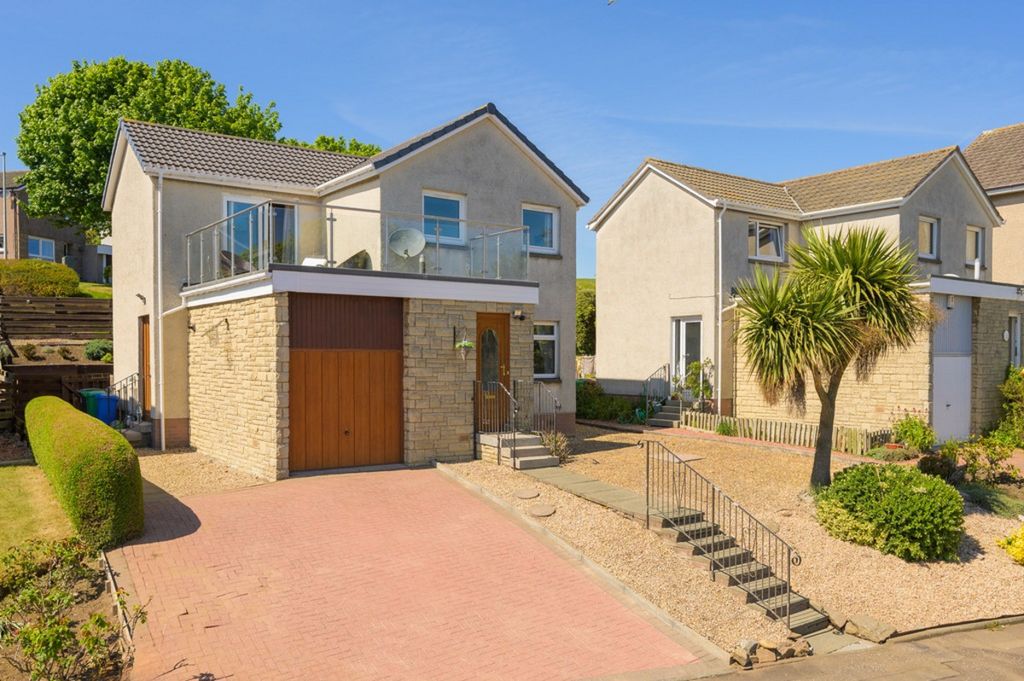 Property photo 1 of 43