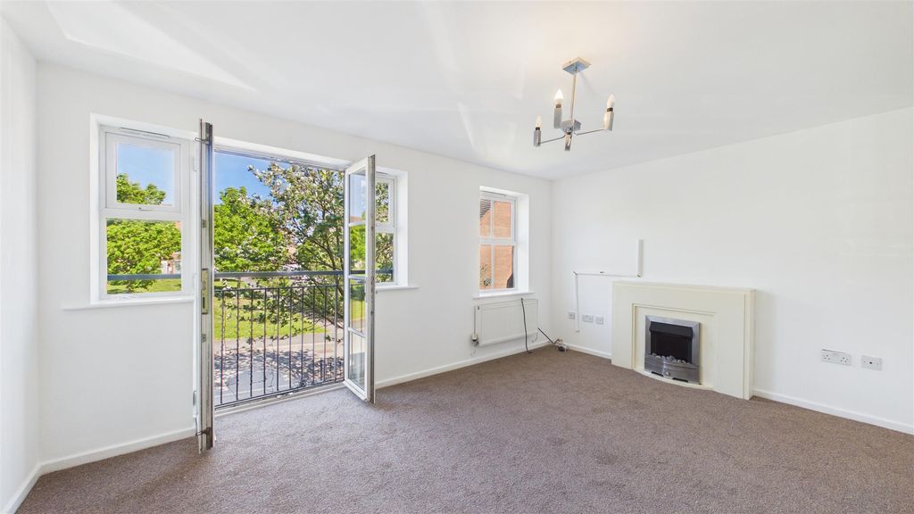 Additional image 6 of 4 bed town house for saleLarch Gardens, Bilston, West Midlands WV14