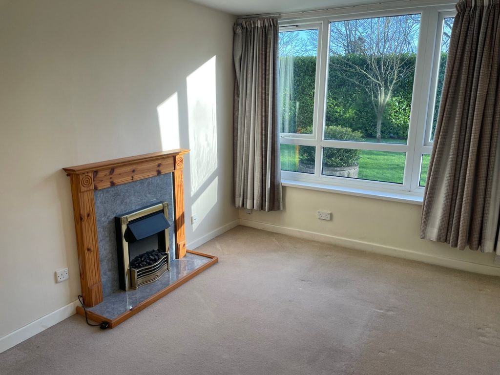 Property photo 2 of 8 Picture No. 13