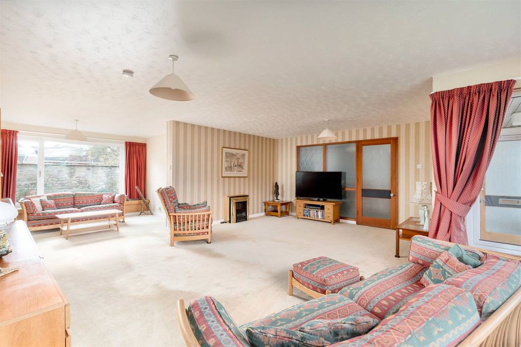 Property photo 2 of 20 Picture No. 02