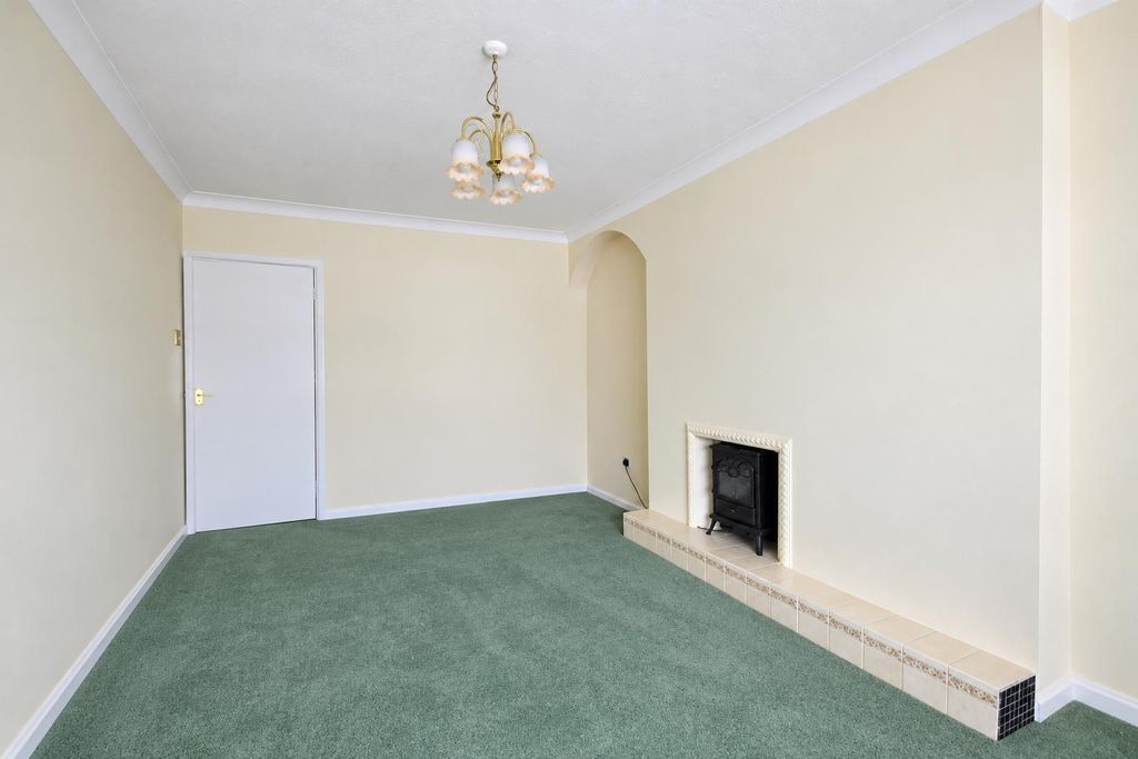 Property photo 3 of 9 E6Bfc95E-56F1-48d2-ba63-9F7Df0Aa8c3E.Png