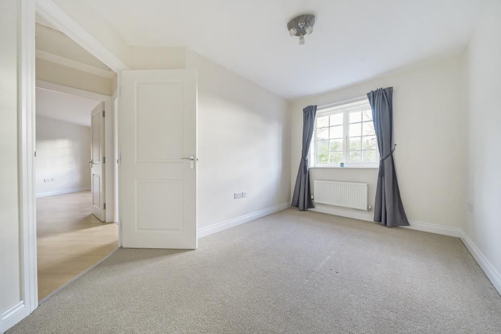 Property photo 2 of 10 Bedroom