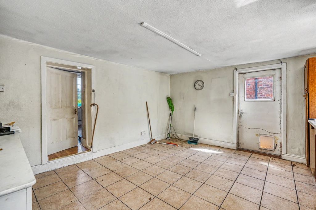 Property photo 3 of 10 Image 3