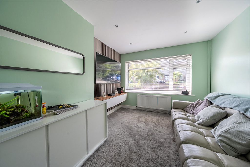 Property photo 2 of 17 Picture No. 09