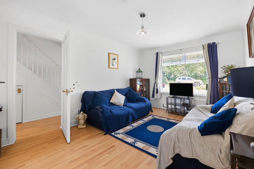 Property photo 3 of 19