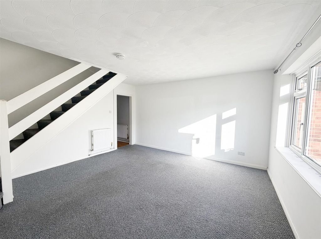 Property photo 2 of 14 Image00009.Jpg