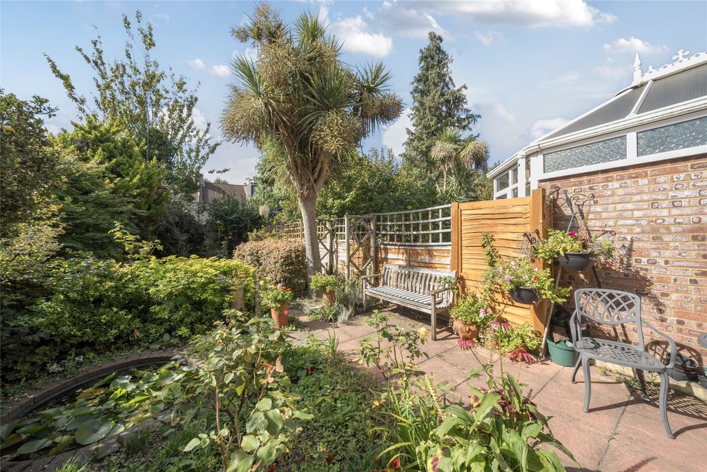 Property photo 3 of 15 Picture No. 16