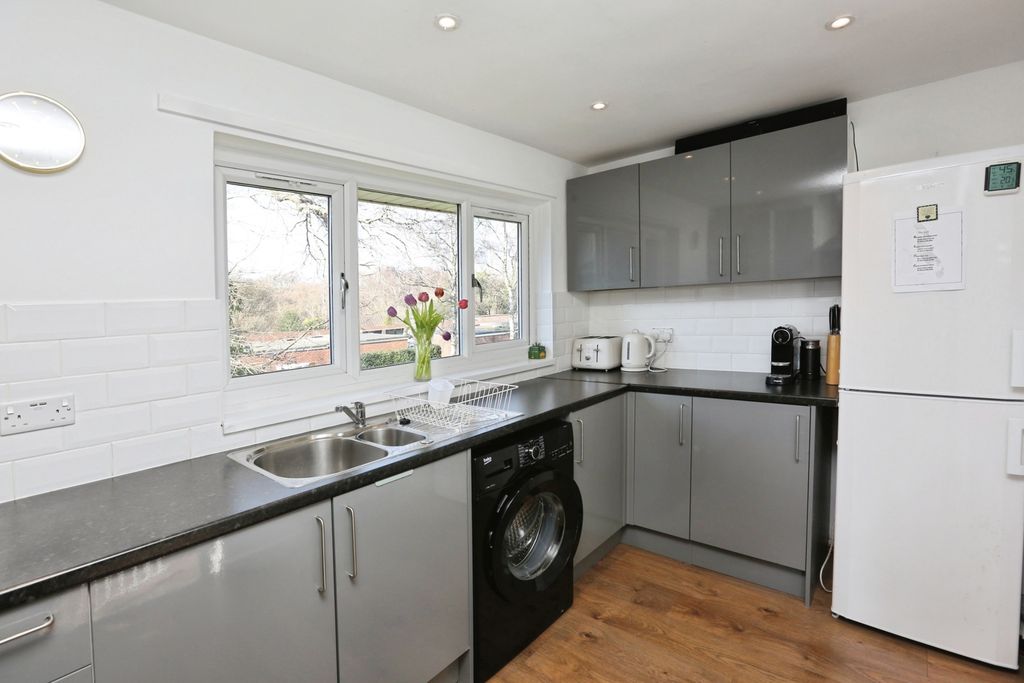 Property photo 3 of 13 Pbox-Img.Jpg