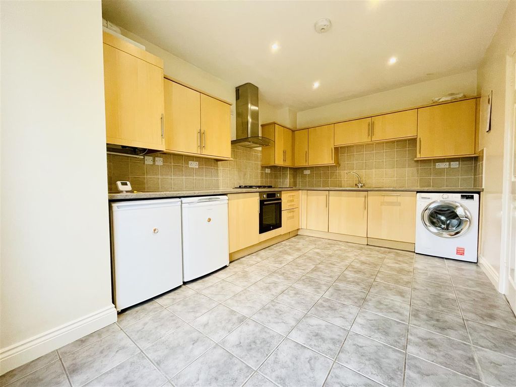 Property photo 3 of 12 Img_0940.Jpeg