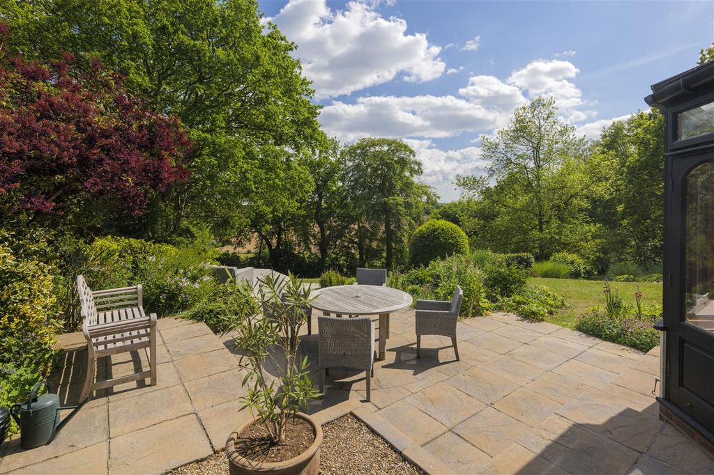 Property photo 3 of 33