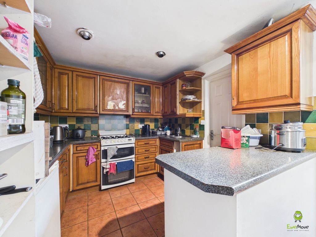 Property photo 3 of 13 Presented By Kevin At Ewemove Bexleyheath And Dart