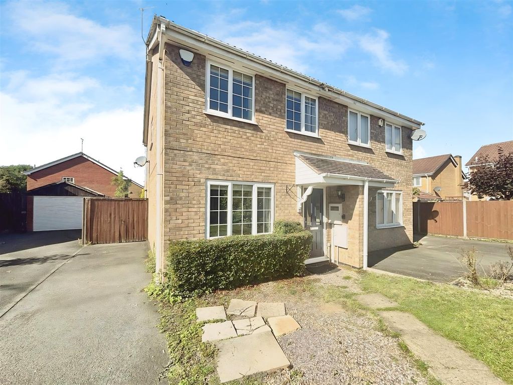 Property photo 1 of 10 Front