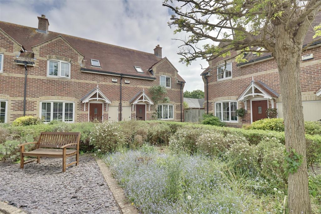 Property photo 1 of 17 A74Fd0F2-Eca5-44Ef-8F89-B0E292B1602C_1_201_A.Jpeg