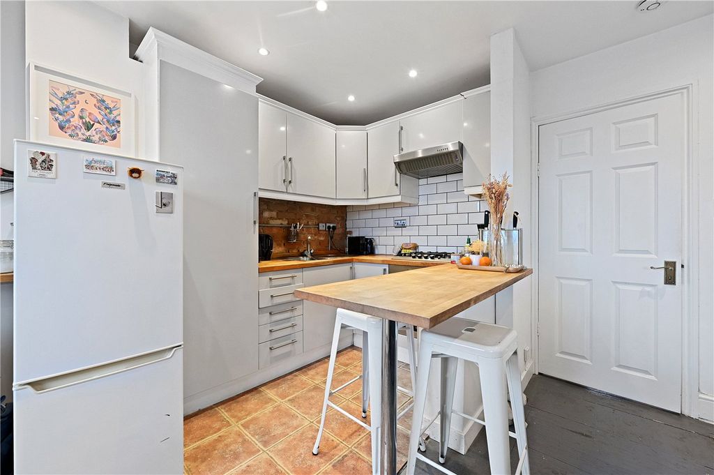 Property photo 3 of 10 Picture No. 05