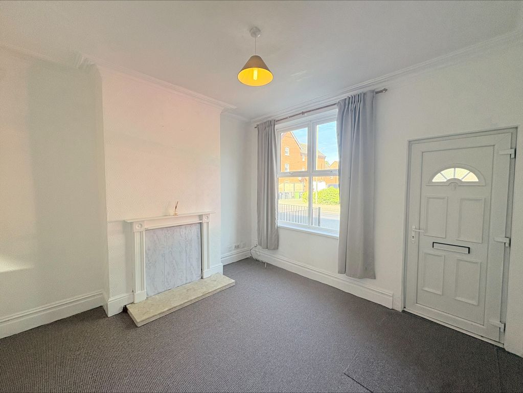 Property photo 2 of 23