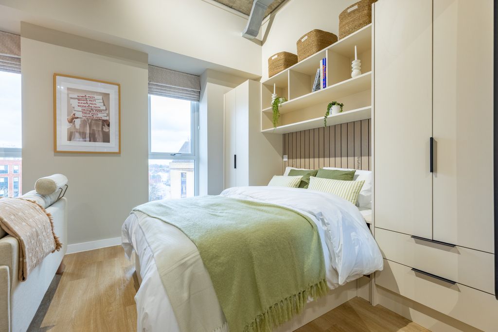 Property photo 3 of 21