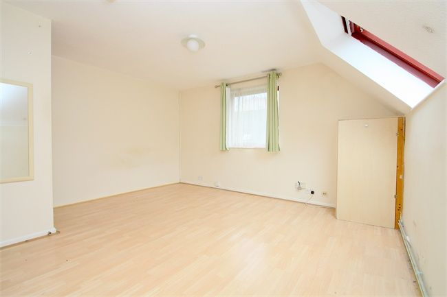 Property photo 3 of 4