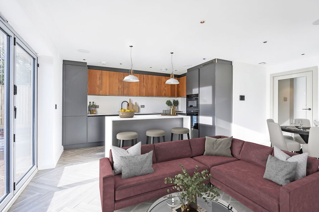 Property photo 2 of 10