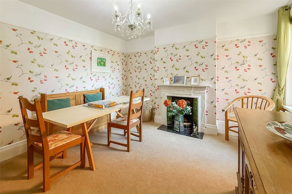 Property photo 3 of 21 Picture No. 22