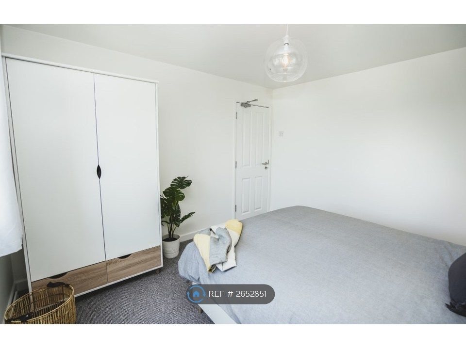 Property photo 3 of 14 Bedroom #3