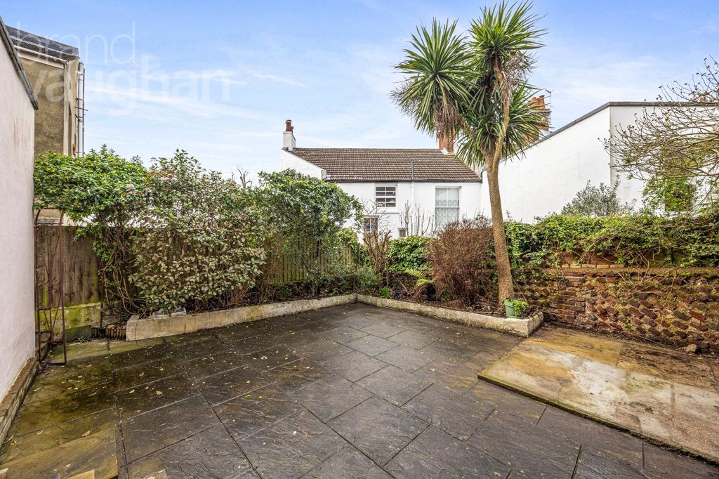 Property photo 3 of 33 Picture No. 43