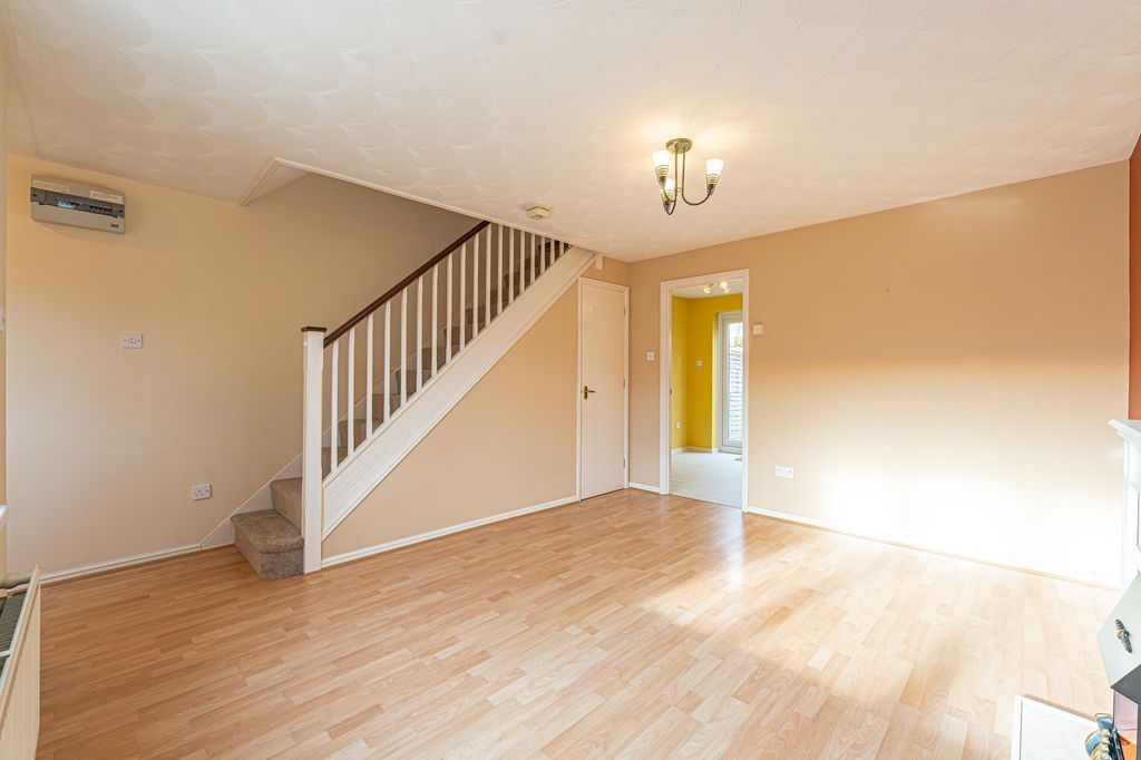 Property photo 3 of 27