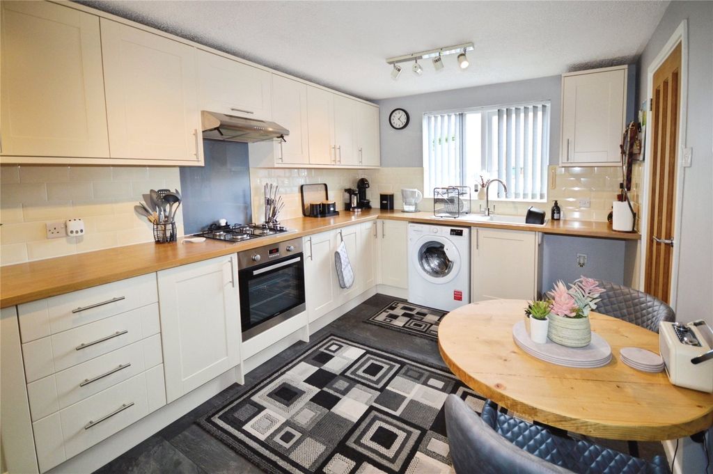 Property photo 2 of 19 Kitchen/Dining Room