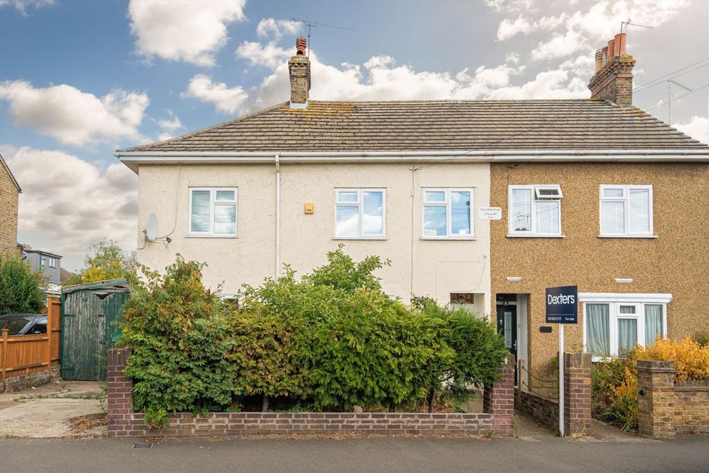 Property photo 1 of 2