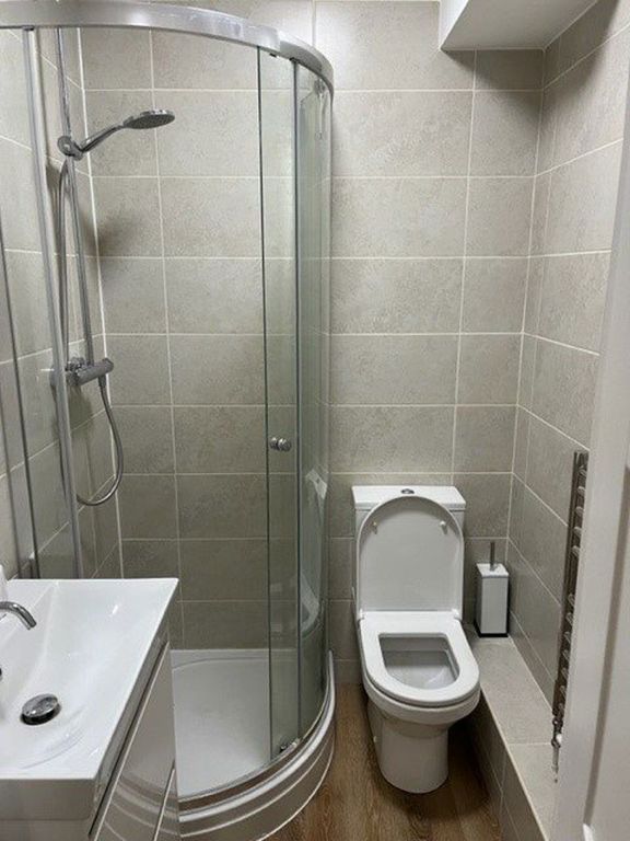 Property photo 1 of 3